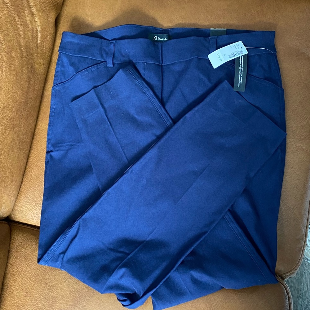 🎀 2 for $20sale 🎀 NWT stretch ankle pants in midnight blue